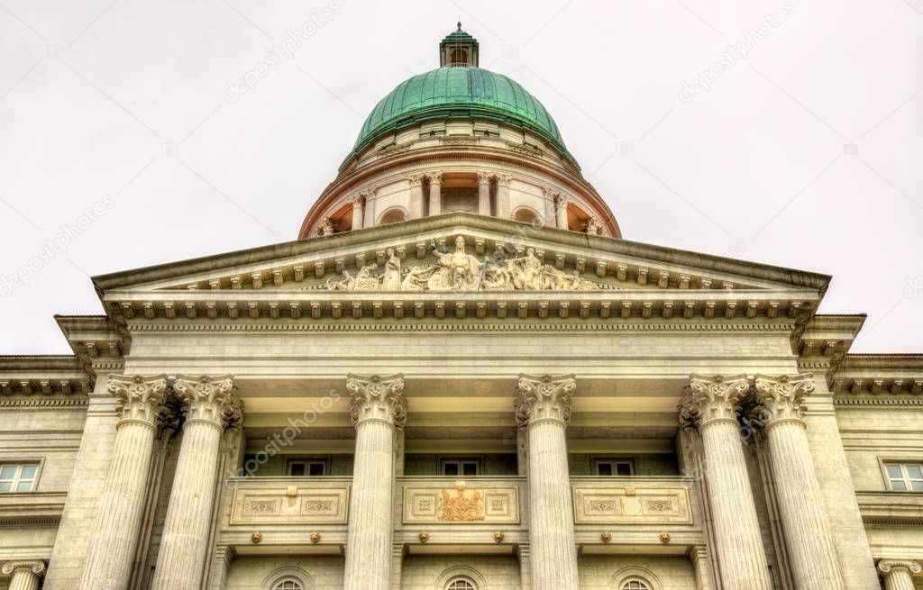 Old Supreme Court Building in Singapore. Currently it is National Art Gallery