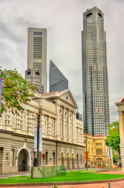 Victoria Theatre och Konserthuset i Singapore — Stockfoto