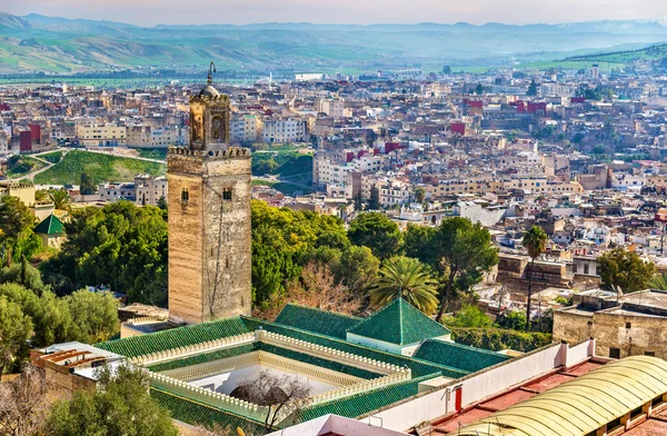 Mosque at Bab Guissa Gate in Fez, Morocco — Stock Photo, Image