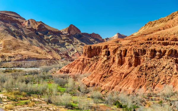 Landschaft des Mgoun-Tals bei bou tharar in Marokko — Stockfoto