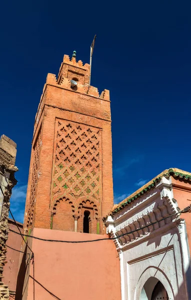 Edifícios em Medina de Marraquexe, um patrimônio da UNESCO em Marrocos — Fotografia de Stock