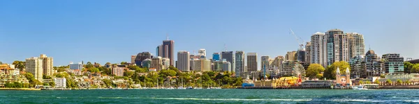 Panorama del distrito central de negocios de North Sydney con Lavender Bay y Luna Park — Foto de Stock