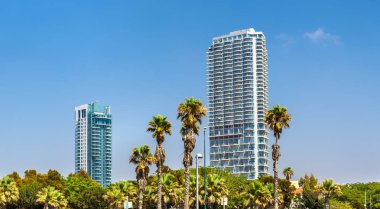 Tel Aviv Akdeniz waterfront binaları