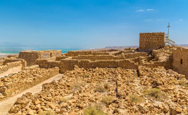 Masada Kalesi - Judaean Desert, Israel kalıntıları üzerine görüntülemek