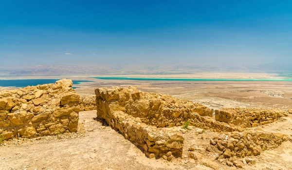 Ruïnes van Masada Fort en dode zee — Stockfoto