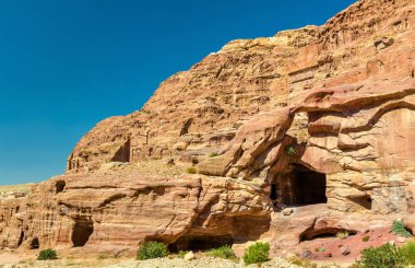 Petra, antik mezarlar görünümünü