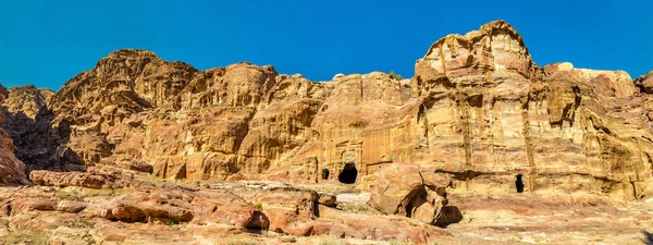 View of ancient tombs at Petra — Stock Photo, Image