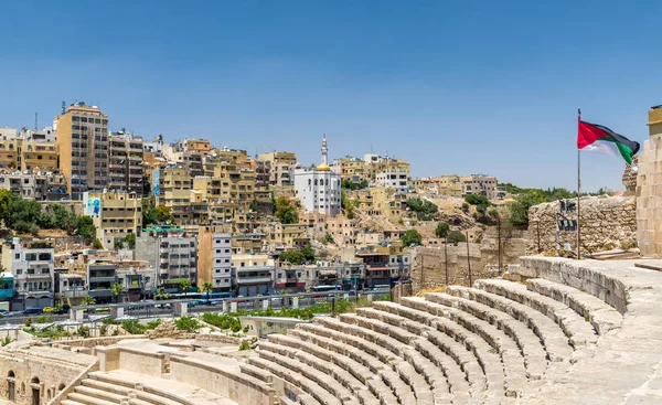 Kilátás nyílik a római színház Amman — Stock Fotó