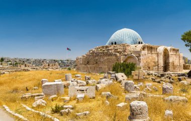 Emevi Palace adlı Amman Kalesi
