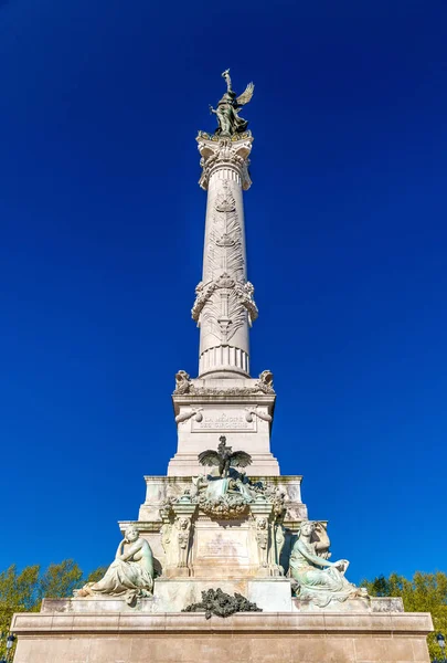 기념비 aux 지롱댕 보르도-프랑스의 Quinconces 광장에 — 스톡 사진