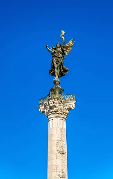 Monument aux Girondins na placu Quinconces w Bordeaux - Francja — Zdjęcie stockowe