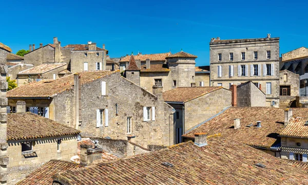 Cityscape of Saint-Emilion by, en UNESCO arv site i Frankrig - Stock-foto