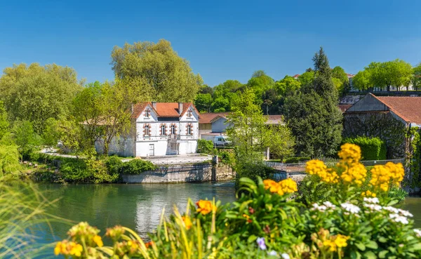 Pittoreskt landskap av floden Charente på Cognac, Frankrike — Stockfoto