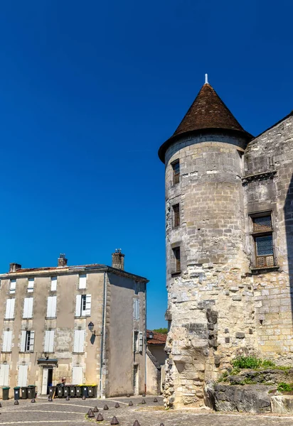 The Chateau des Valois, a medieval castle in Cognac, France — Stock Photo, Image