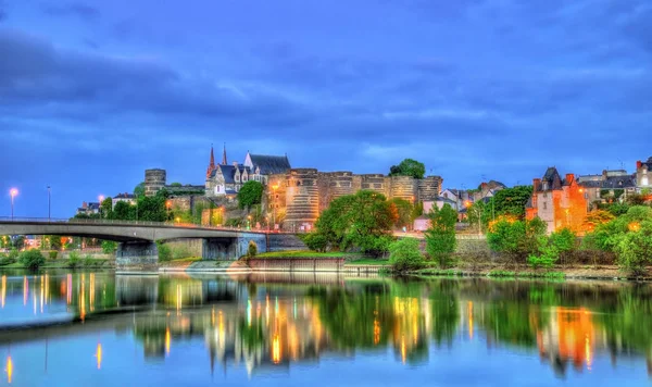 Castello di Angers e il fiume Maine in Francia — Foto Stock