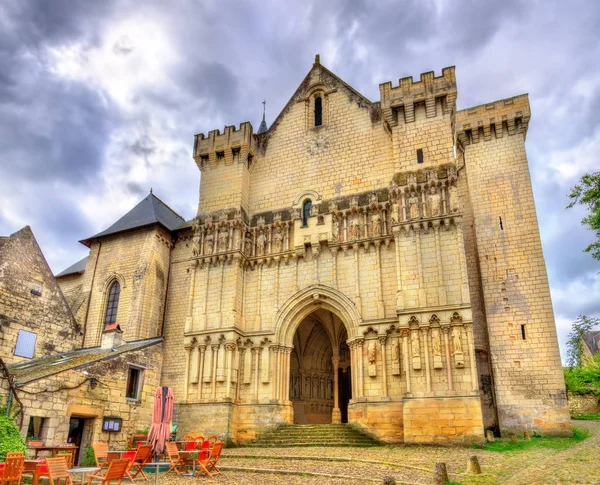 Collegiale saint-martin de candes, eine Kirche am Ufer der Vienne, Frankreich — Stockfoto