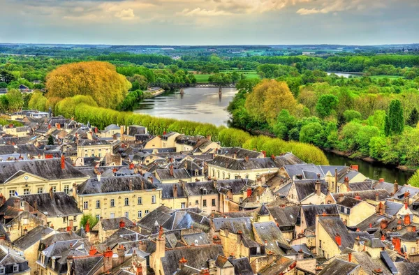 Vista de Chinon desde el castillo - Francia — Foto de Stock