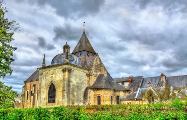 Saint Symphorien kerk van Azay-le-Rideau in de Loire vallei, Frankrijk — Stockfoto