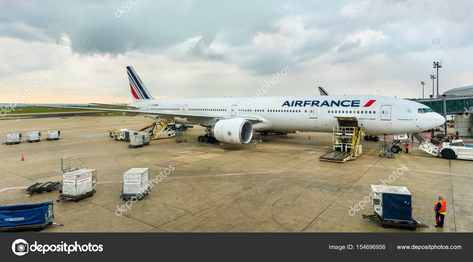Air France Boeing 777 300er At Charles De Gaulle Airport France Stock Editorial Photo C Leonid Andronov Air France Boeing 777 300er At Charles De Gaulle Airport France Stock Editorial Photo C Leonid Andronov