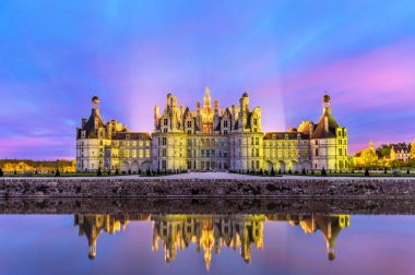 Chateau de Chambord, en büyük kalenin Loire Valley - Fransa
