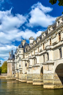 Chateau de Chenonceau Fransa Cher Nehri üzerinde-