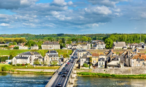 Marechal Leclerc bron över Loire i Amboise, Frankrike — Stockfoto