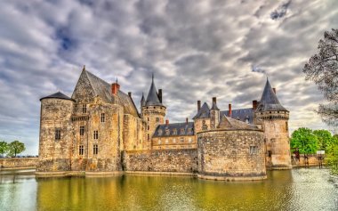 Chateau de Sully-sur-Loire, Loire Vadisi kaleler Fransa'da üzerinde