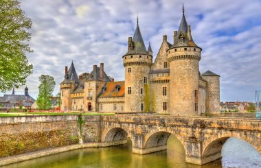Chateau de Sully-sur-Loire, Loire Vadisi kaleler Fransa'da üzerinde