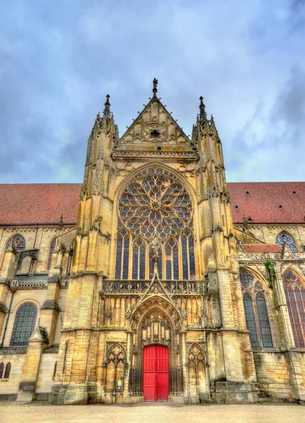 Kathedrale von Saint Etienne in Sens - Frankreich — Stockfoto