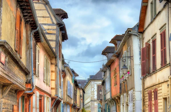 Traditionelle häuser in troyes, frankreich — Stockfoto