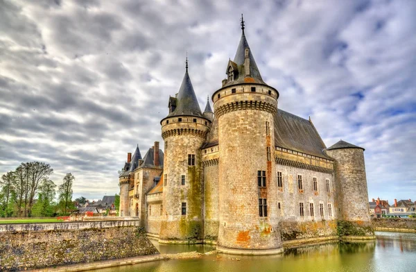 Castillo de Sully-sur-Loire, en uno de los castillos del Valle del Loira en Francia — Foto de Stock