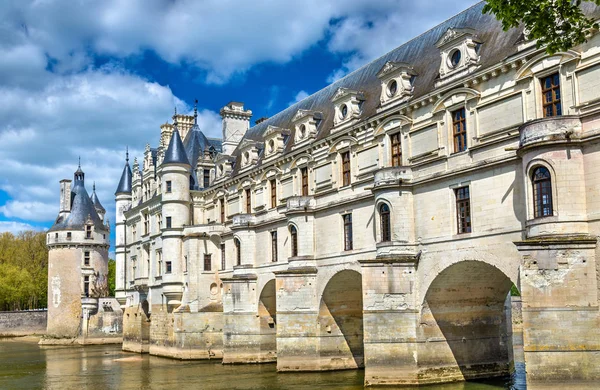 Chateau de Chenonceau nad rzeką Cher - Francja — Zdjęcie stockowe