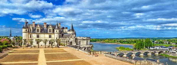 Chateau dAmboise, uno de los castillos en el Valle del Loira - Francia —  Fotos de Stock