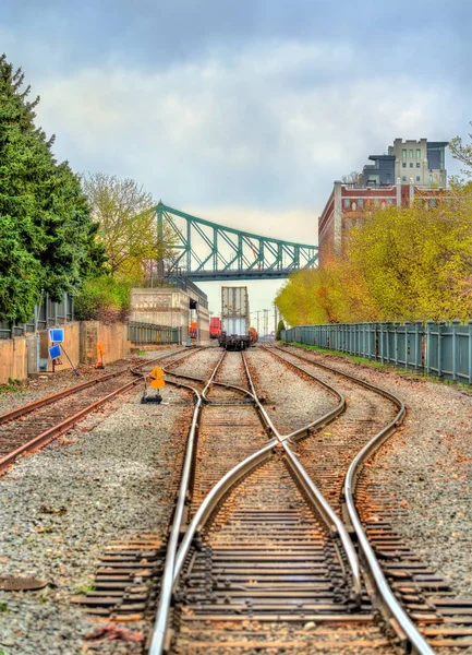 Järnvägen i den gamla hamnen i Montreal, Kanada — Stockfoto