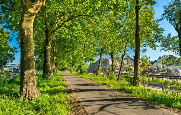 Bikeway along the Rhone - Rhine Canal in Alsace, France — Stock Photo, Image