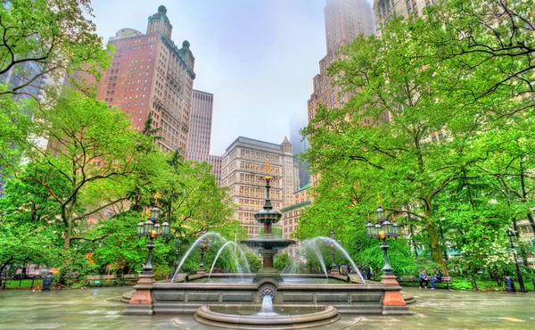 Fuente en City Hall Park - Manhattan, Nueva York — Foto de Stock