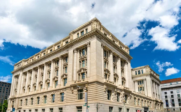 John A. Wilson Building housing the municipal offices and chambers of the Mayor and the Council of the District of Columbia — Stock Photo, Image