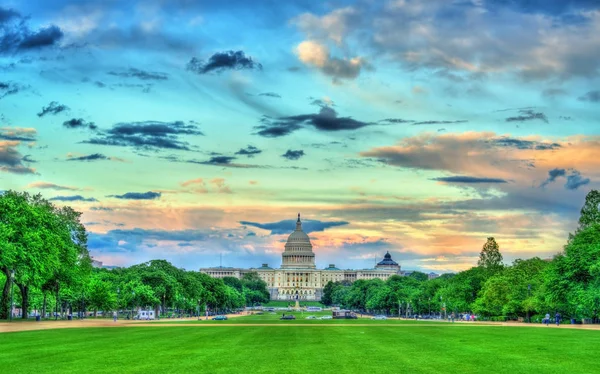 The United States Capitol on the National Mall in Washington, DC — Stock Photo, Image