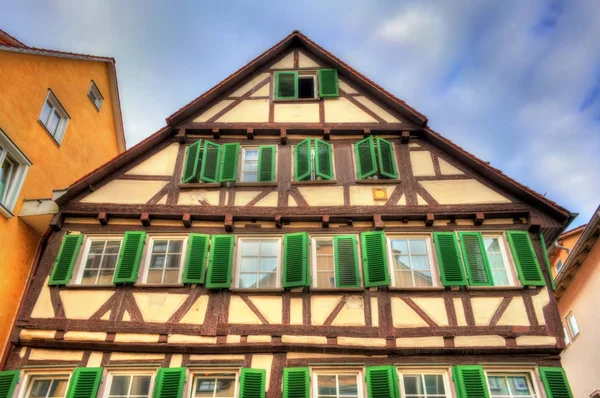 Tübingen - Baden Wurttemberg, Almanya'da tipik yarı ahşap evleri