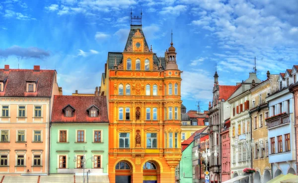 Byggnader i den gamla staden České Budějovice, Tjeckien. — Stockfoto