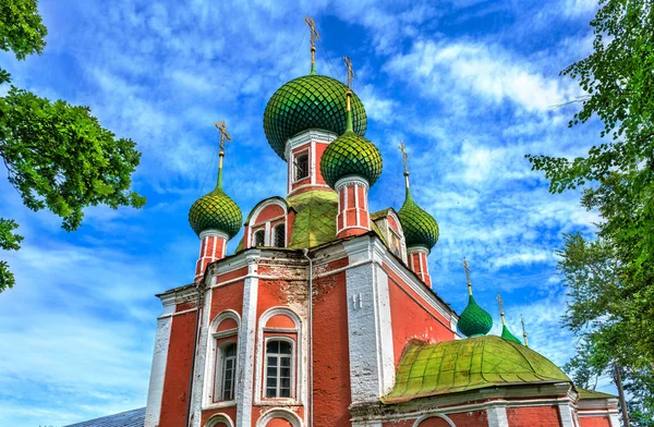 Олександр Невський церква в Переславль Залєський, Російська Федерація. Побудований в 1740. — стокове фото