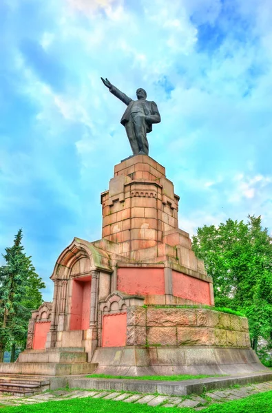 Soviet monument to Vladimir Lenin in Kostroma, Russia — Stock Photo, Image