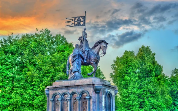 Vladimir emlékmű a nagy Vlagyimir town, Oroszország — Stock Fotó