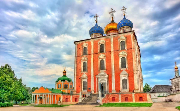 Catedral da Assunção de Ryazan Kremlin na Rússia — Fotografia de Stock