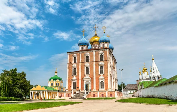 Sobór Zaśnięcia Ryazan Kreml w Rosji — Zdjęcie stockowe