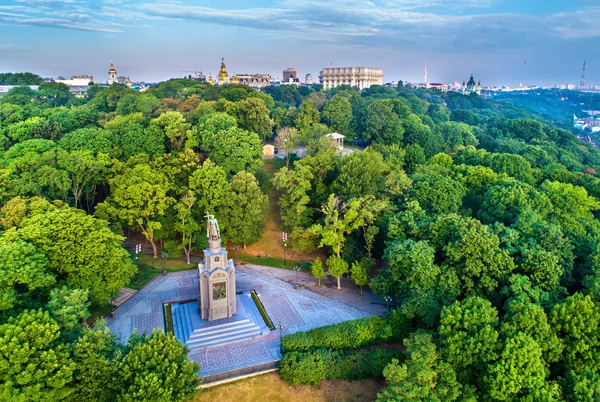 A Szent Vladimir emlékmű Kijev, Ukrajna — Stock Fotó