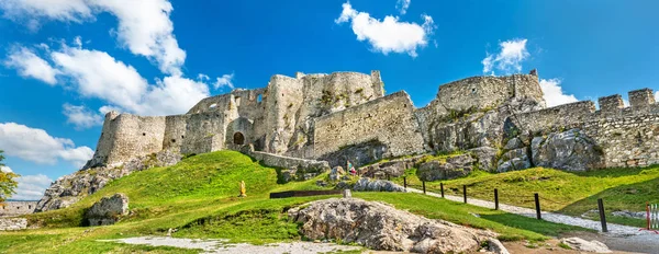 Zipser Burg, UNESCO-Weltkulturerbe in der Slowakei — Stockfoto