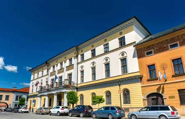 行政大楼在老城的 Levoca，斯洛伐克 — 图库照片