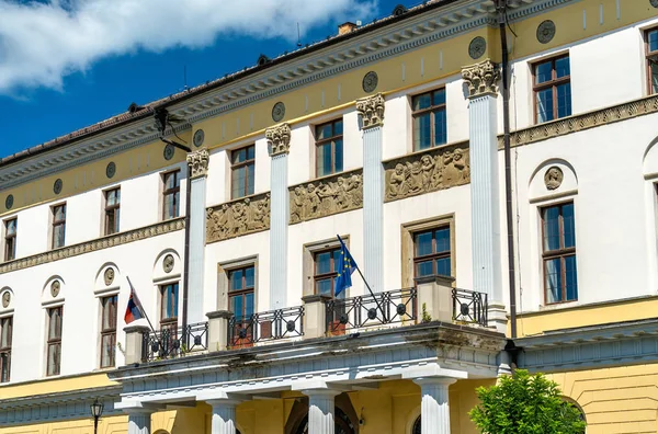 Edificio de administración en el casco antiguo de Levoca, Eslovaquia — Foto de Stock