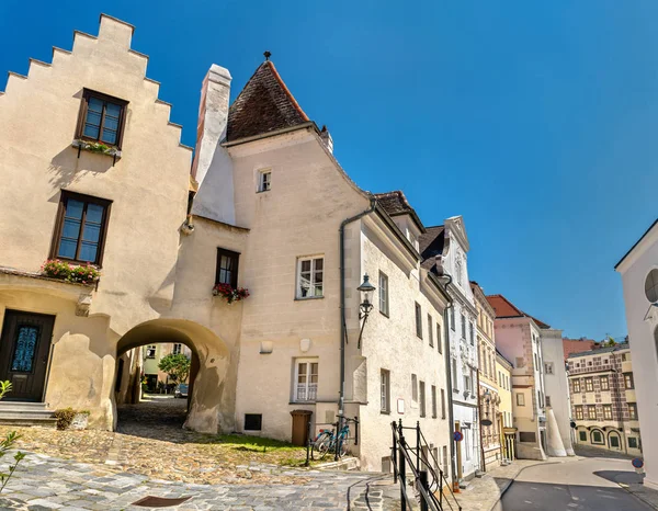 크 렘 스의 오래 된 마을 데르 도나우, 오스트리아에 있는 역사적인 건물 — 스톡 사진
